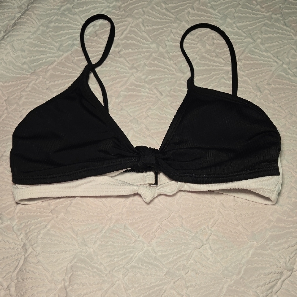 3/$10 Forever 21 Black and White Swim Top